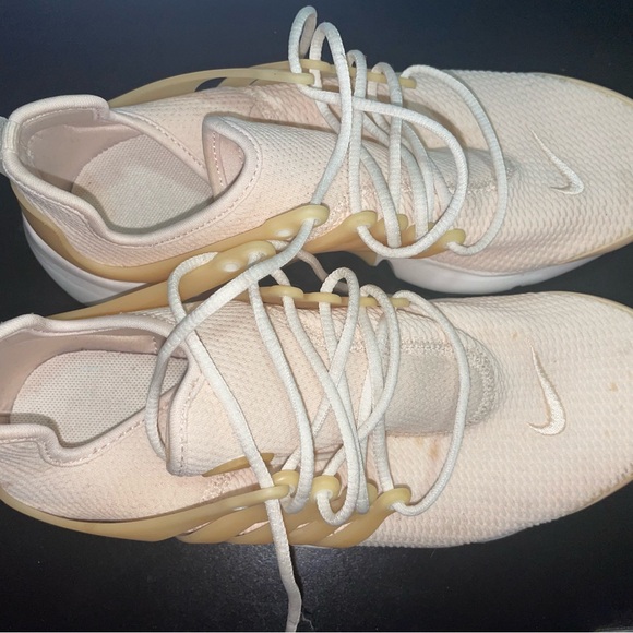 Nike Air Presto Pink Athletic Shoes for Women - Picture 3 of 3